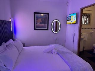 Thaba View Lodge Hartbeespoort -  - 7