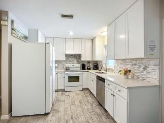 Bradenton 5BR 2BA HEATED POOL Mini Putt - 5