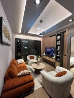 The Diamond In City Luxury Suites By ZENORA Living - 8