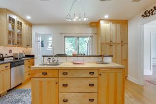 Walk to Hudson River Waterfront Newburgh Home - 2