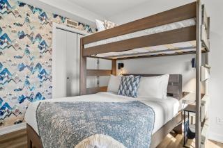 Golden Escape 2 Bdrm Mountain VIEWS - managed by Little Sister Getaways - 6