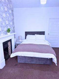 House for 4 in chatham with free driveway Parking - 6