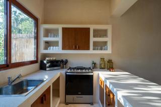 Luxe 3BR Penthouse with Rooftop Pool & Jungle Panorama & Plunge Pool - 7