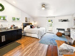 PNW Scenic Loft with Kitchenette - 5