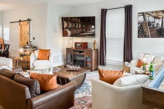 Shelbyville Farmhouse with Hot Tub, Fire Pit and Grill - 4