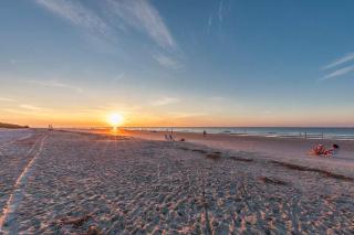 Walk to Beach 2BR Condo with Pool & Tennis - 0