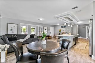 Waterfront Island Mirrorage - 4