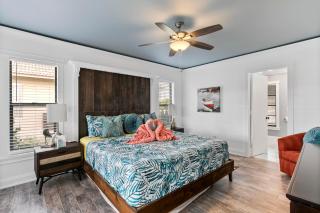 Waterfront Island Mirrorage - 1