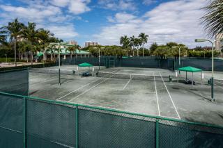 SkyHigh Luxe and Lavish - 1