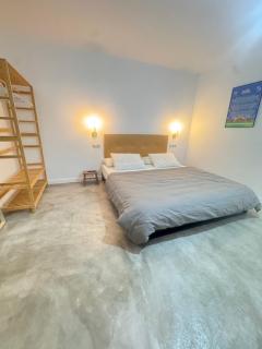 Amazing For Six ElenaHost - 1