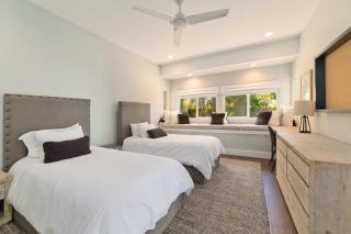 Luxury Retreat in Kona with Saltwater Pool - 2