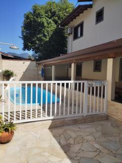 House with pool for family - 0