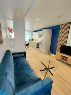 Blue Door Apartments - 8