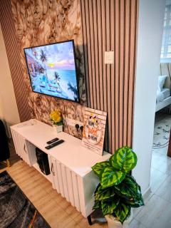 Cozy 1 Bedroom With Lift, Parking and Security - 3