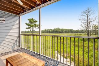 Bethany Bay - 8004 Pettinaro Dr - 4