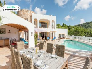 Villa with pool in Cala Llonga - 0