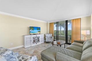 Beachside Wrap-Around Balcony - 5