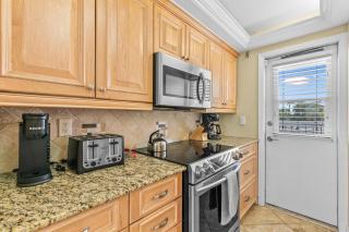 Beachside Wrap-Around Balcony - 2