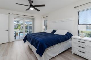 Canalside Comfort Haven - 7