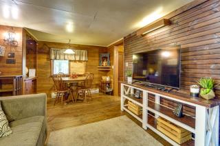 Rustic Bedford Cabin Near Hunting and Fishing - 6