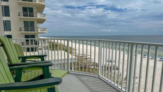 Windemere 501 - Beachfront 3BDR - 0