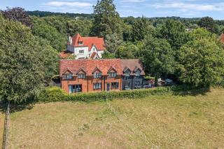 Luxurious Property Chiltern Hills - 6
