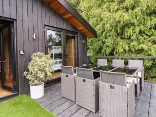 The Larch House - 6