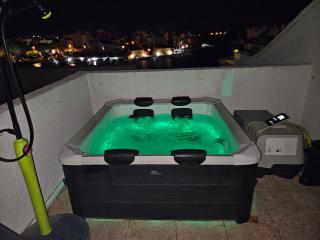 Nautica bulles jacuzzi privatif vue lac marin - 2