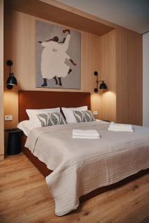 Nude Elegance Suite - 6