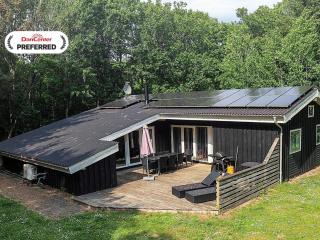 8 person holiday home in Ålbæk-By Traum - 0