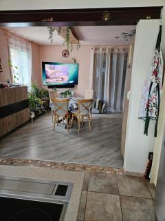 1 chambre jaune dans une maison privé - 5