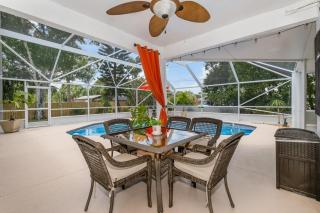 Elegant 4BR Pool Sanctuary - Ideal for Work or Play! - 9