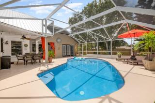 Elegant 4BR Pool Sanctuary - Ideal for Work or Play! - 7