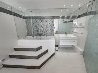 Blue Horizon Penthouse - 2