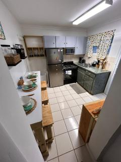 Coco Plum beach house getaway with pool - 9