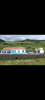 Stunning ocean view with 3 islands in front of you - 7