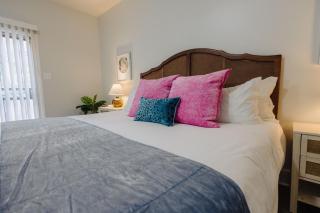Centrally Located King Bed Midtown Liberty 2695 - 8