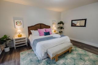 Centrally Located King Bed Midtown Liberty 2695 - 3