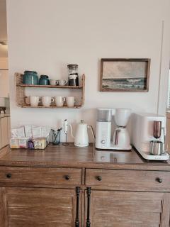 3BR Beach Retreat, Pool, Holiday Weeks Available - 9