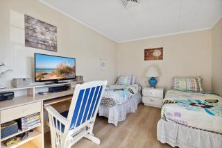 Lake Michigan Getaway by Juniper Holiday + Home - 8