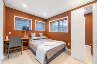 Spacious 3BR with Full Kitchen a n dFast Wi-Fi - 1