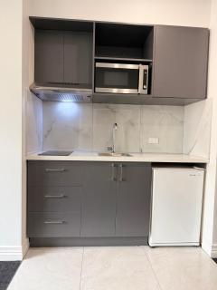Lonsdale Street Apartments - 1