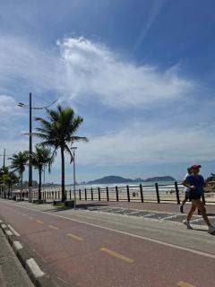 Apartamento com Piscina a 9 Minutos a Pé da Praia! - 3