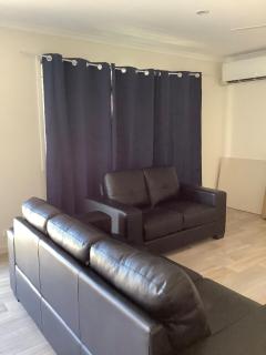 Quiet, Cool & Modern 3BR - 7