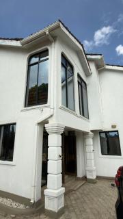 LUXURY VILLA WITH OWN COMPOUND by CANT RUSH GREATNESS LTD - 8