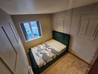 Home at Richmond - Conifer Crescent - 1