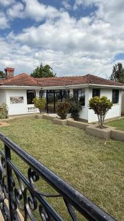 LUXURY VILLA WITH OWN COMPOUND by CANT RUSH GREATNESS LTD - 7