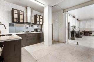 Serene 5BR Waterfront Escape - Prestige - 4