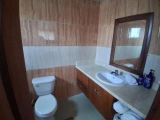 Minutes to the beach - 5