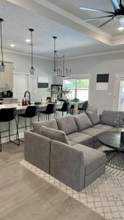 Pensacola Retreat w/ Saltwater Pool+ Beach & Shops - 8